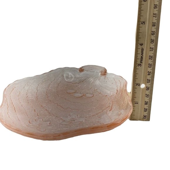 Vintage Pink Glass Candy Trinket BonBon Dish "Charlie" Pattern Cherry Blossoms - Picture 8 of 9